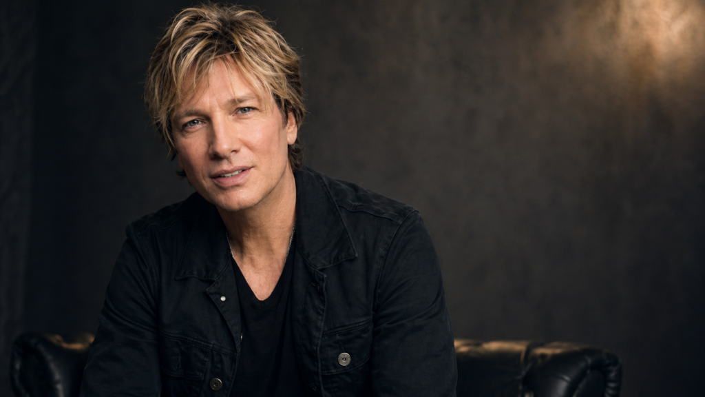 エリック・マーティンのプロフィールとMR. BIGでの活動を紹介する画像